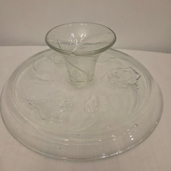 Clear Glass Rose Embossed Pedestal Cake Stand Serveware - Picture 4 of 5